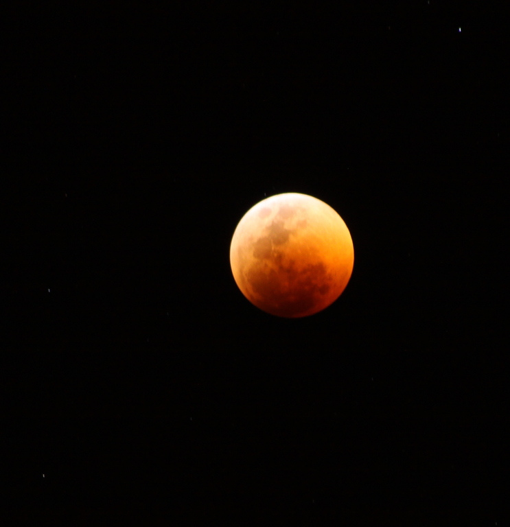 Longest Total Lunar Eclipse in 11 Years Thrills Skywatchers